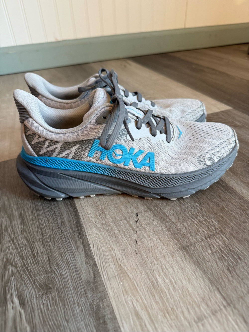 Hoka Challenger ATR 7 Womens 7B Grey Trail Running Hiking Shoes 1134498